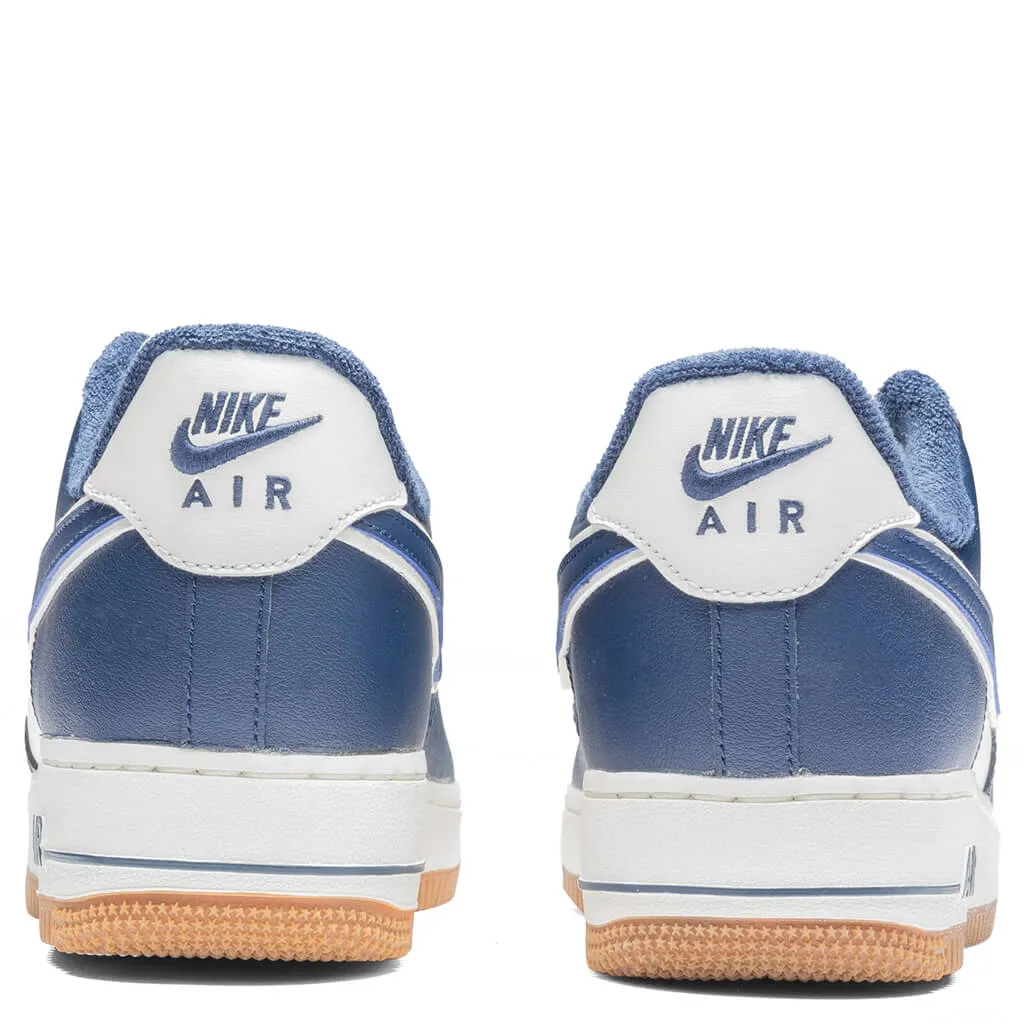 Air Force 1 Low Retro - Sail/Midnight Navy/Gum Medium Brown