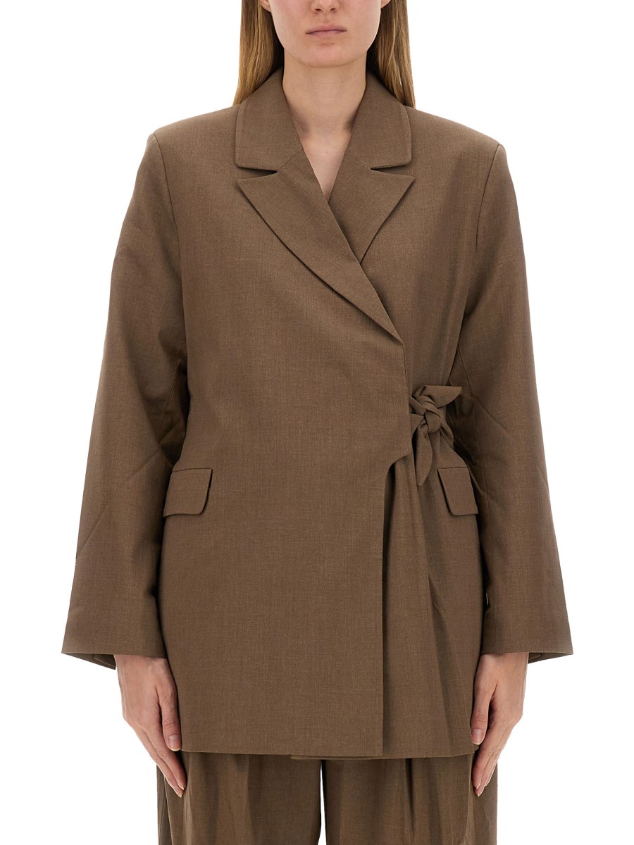 GANNI    ASYMMETRICAL BLAZER