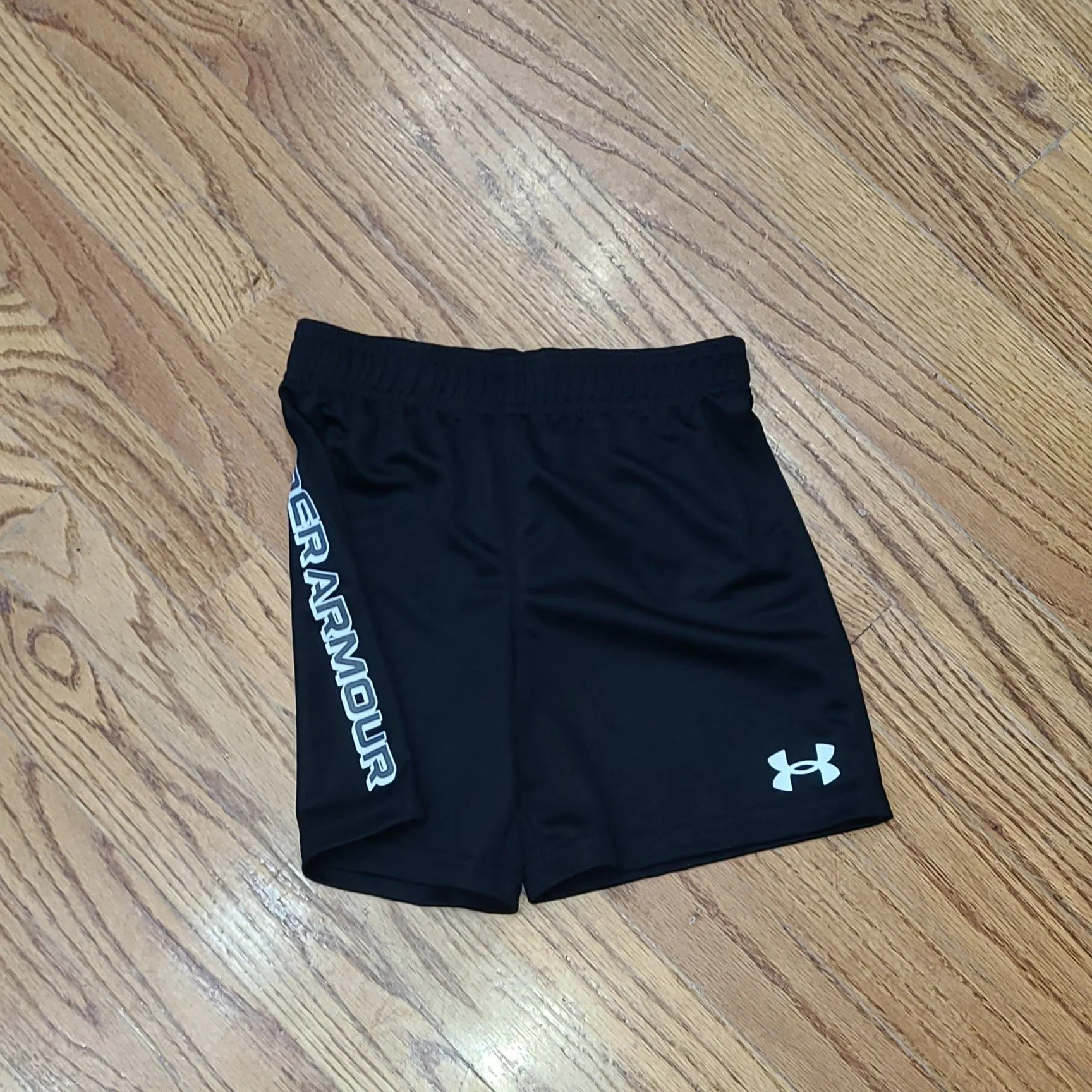 Under Armour Black Side Logo Short